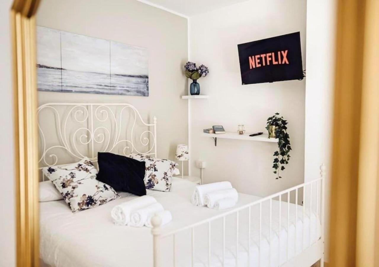 Torre Dalu' - A Due Passi Dalla Spiaggia Di Porta Vecchia, Con Terrazzo Privato E Netflix Monopoli Exterior photo